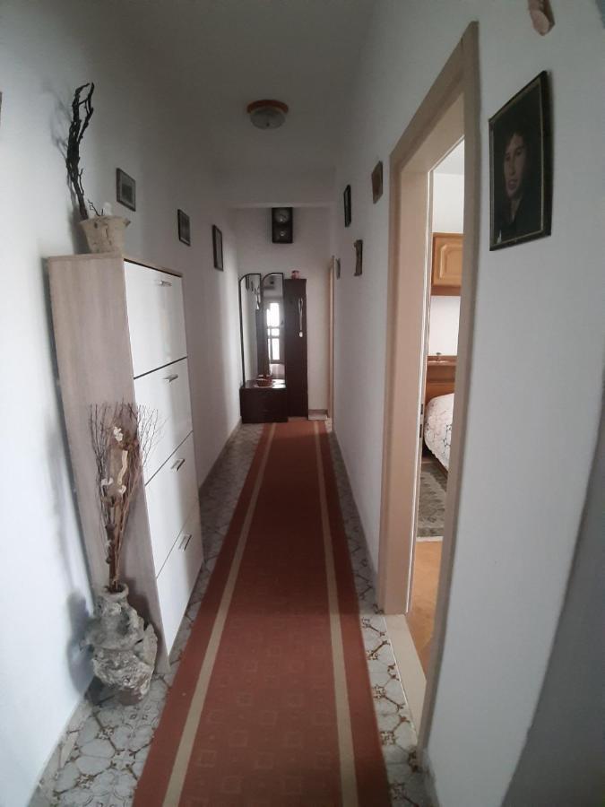 Apartmani Luce Sumartin Bagian luar foto